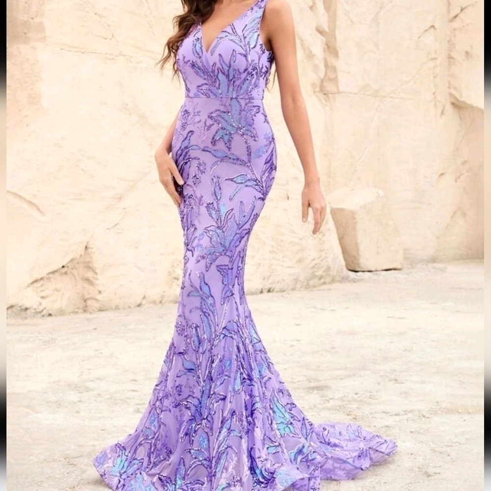 Purple Floral Contrast Sequined,  Sleeveless,  Mermaid Maxi Gown